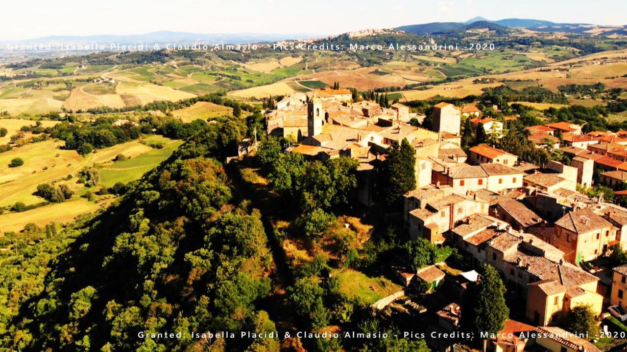 B&B Il Glicine Montefollonico Exterior photo