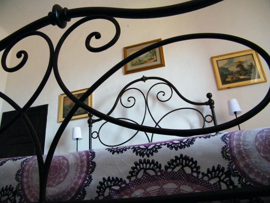 B&B Il Glicine Montefollonico Room photo